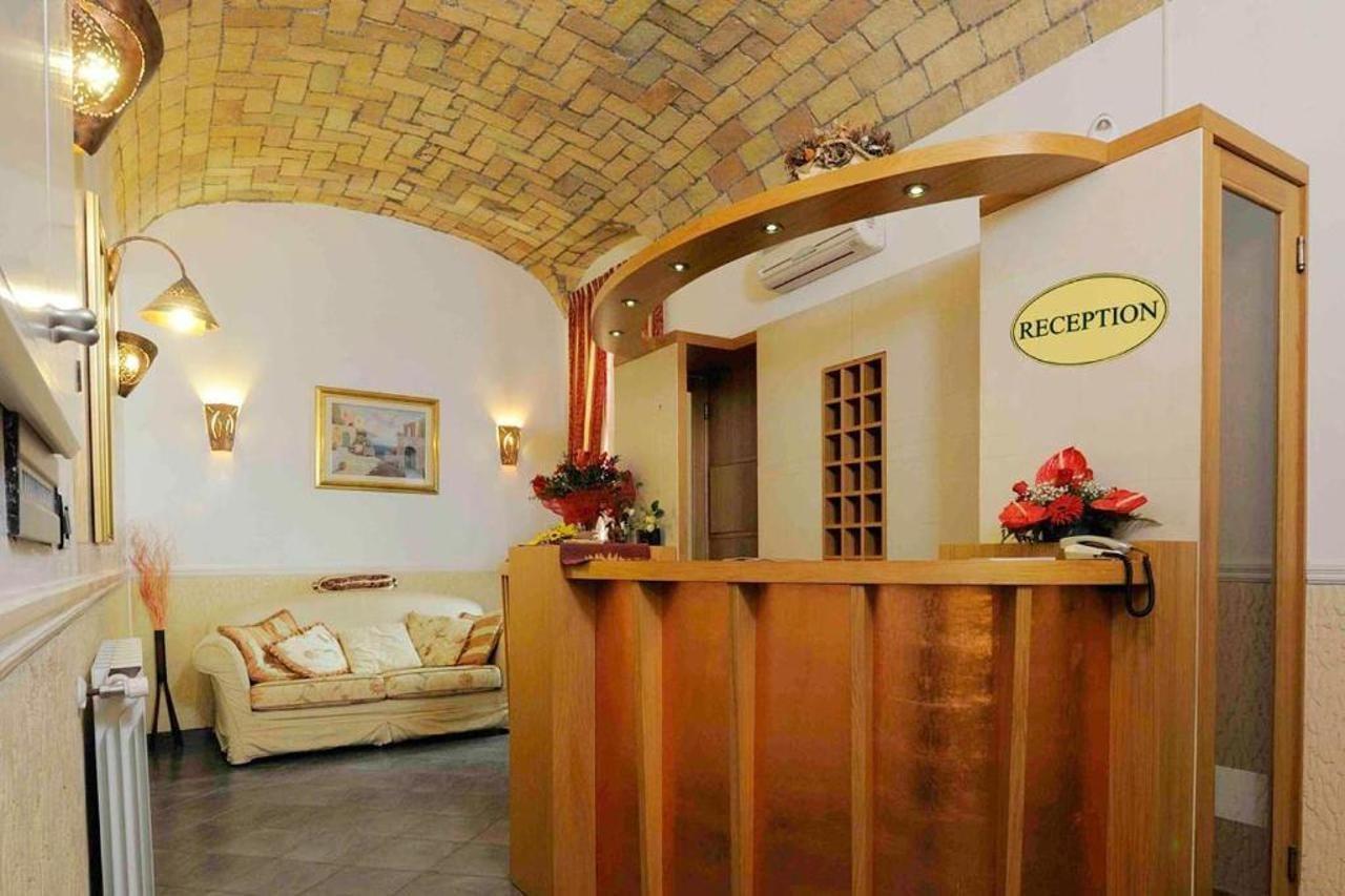 רומא Hotel Campidoglio מראה חיצוני תמונה