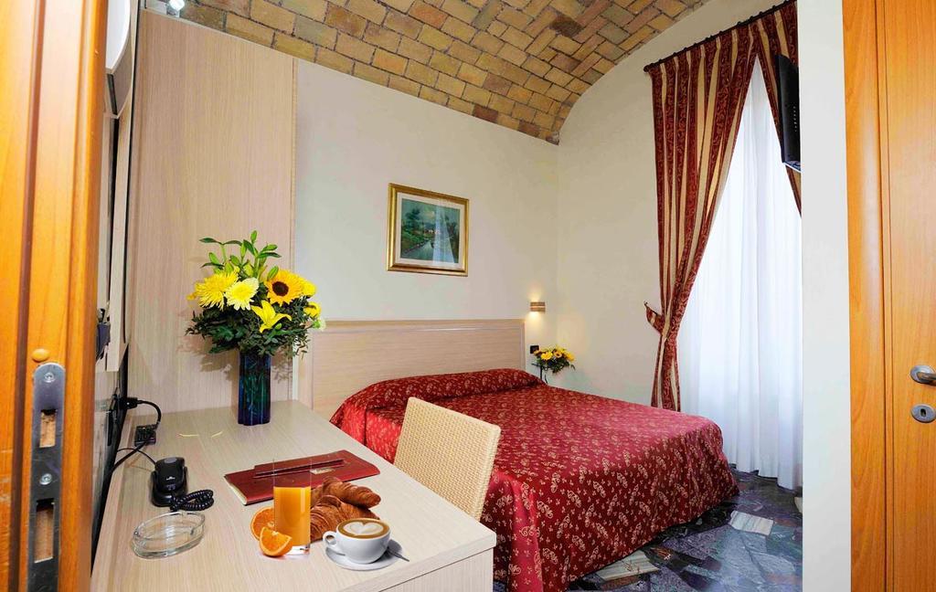 רומא Hotel Campidoglio מראה חיצוני תמונה